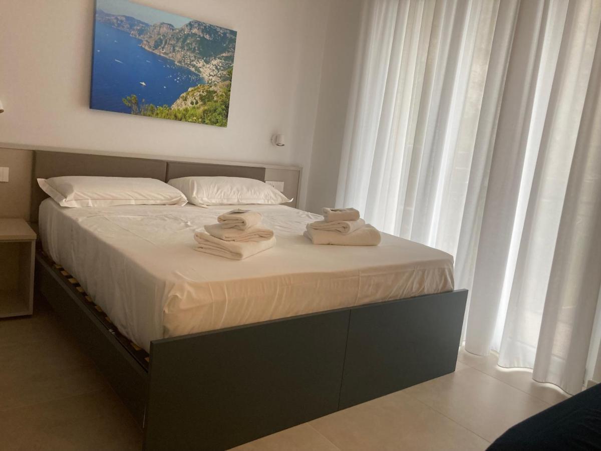 Divina Holiday - Rooms Maiori Exterior foto